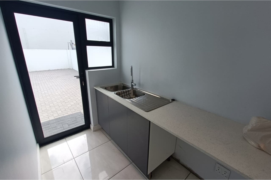 To Let 3 Bedroom Property for Rent in Sandown Western Cape